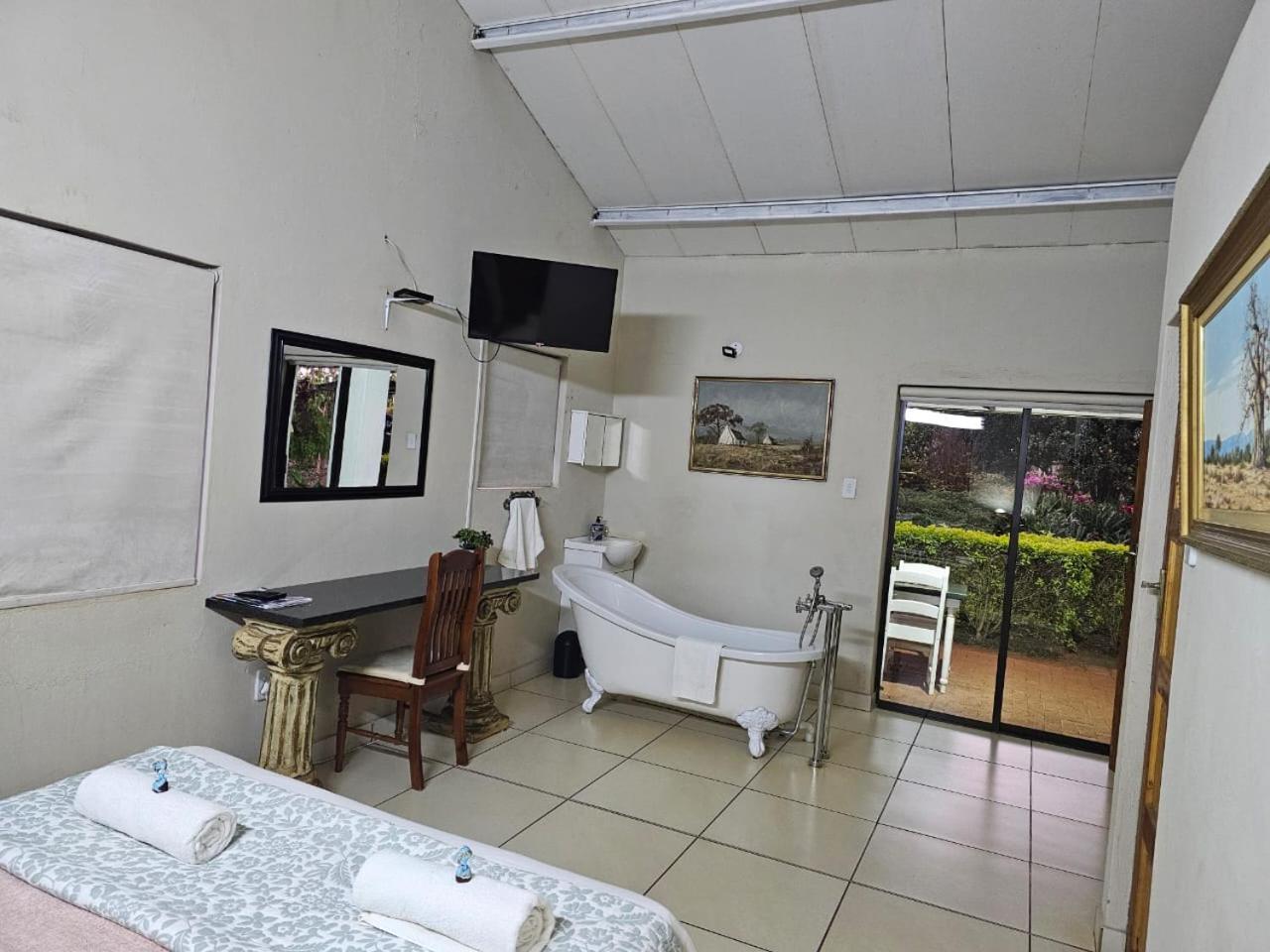 Tzaneen White House Lodge Exteriör bild